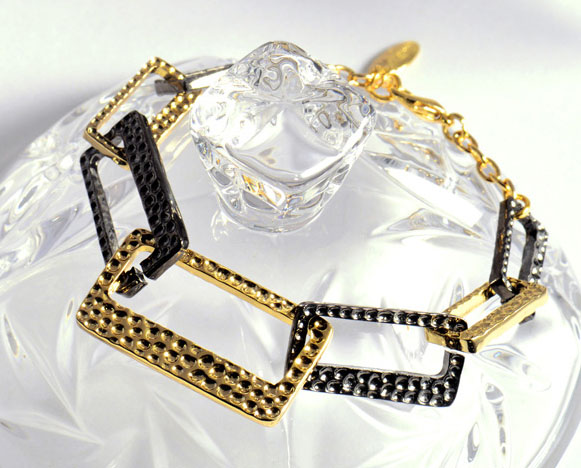 خرید دستبند دخترانه طلایی مدل B091